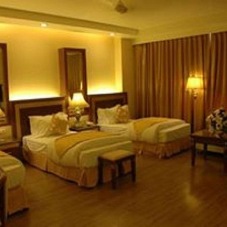 Hotel Picasso Paschim Vihar Delhi - Couple Friendly Local Ids Accepted Ngoại thất bức ảnh