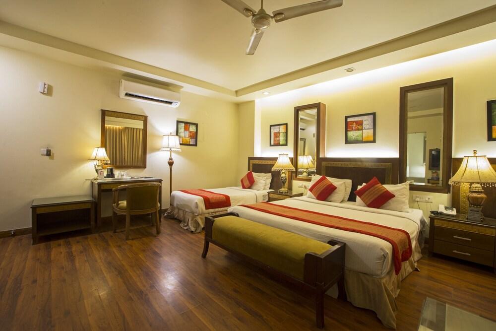 Hotel Picasso Paschim Vihar Delhi - Couple Friendly Local Ids Accepted Ngoại thất bức ảnh