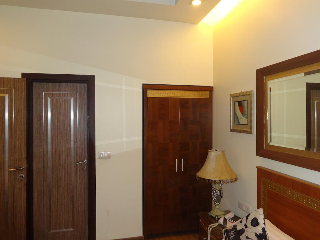 Hotel Picasso Paschim Vihar Delhi - Couple Friendly Local Ids Accepted Ngoại thất bức ảnh