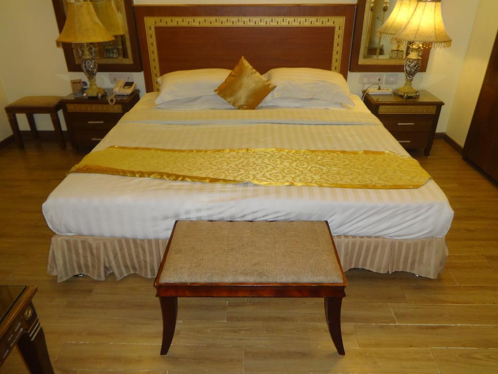 Hotel Picasso Paschim Vihar Delhi - Couple Friendly Local Ids Accepted Phòng bức ảnh