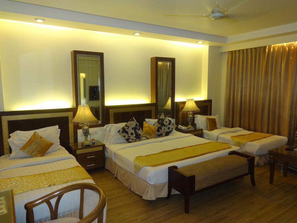 Hotel Picasso Paschim Vihar Delhi - Couple Friendly Local Ids Accepted Ngoại thất bức ảnh
