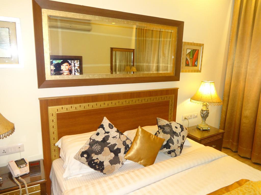 Hotel Picasso Paschim Vihar Delhi - Couple Friendly Local Ids Accepted Phòng bức ảnh