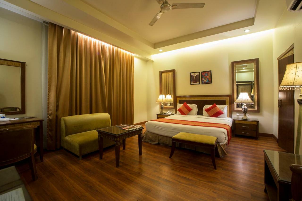 Hotel Picasso Paschim Vihar Delhi - Couple Friendly Local Ids Accepted Ngoại thất bức ảnh