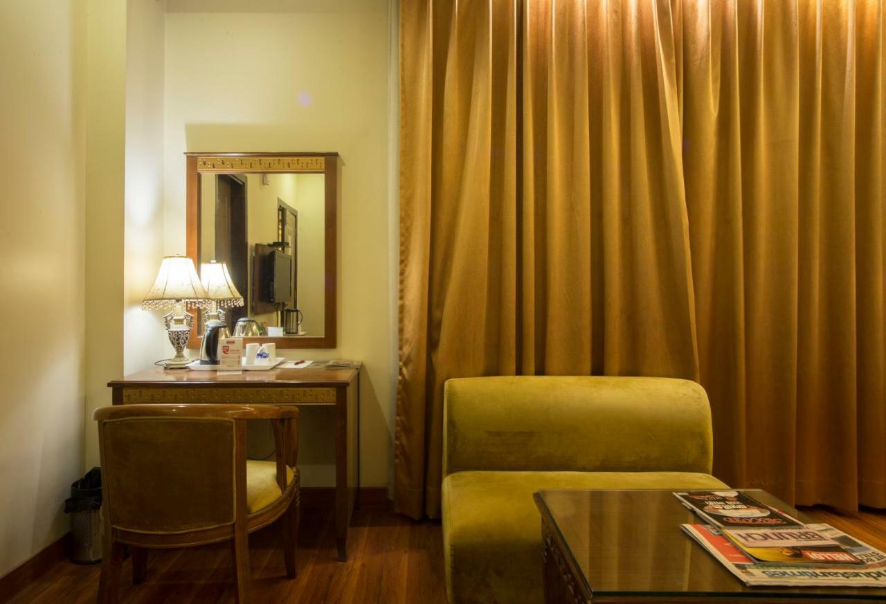 Hotel Picasso Paschim Vihar Delhi - Couple Friendly Local Ids Accepted Ngoại thất bức ảnh