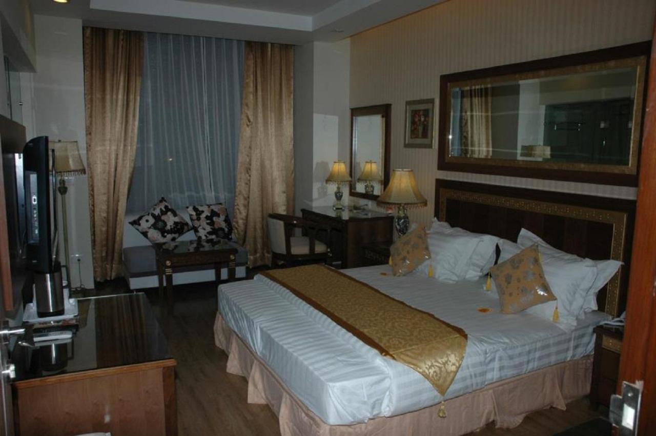 Hotel Picasso Paschim Vihar Delhi - Couple Friendly Local Ids Accepted Ngoại thất bức ảnh