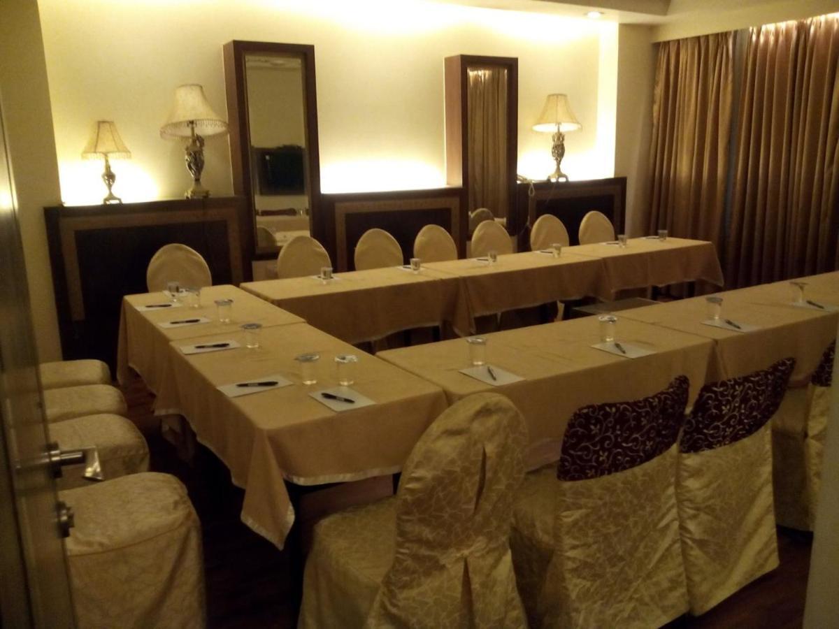 Hotel Picasso Paschim Vihar Delhi - Couple Friendly Local Ids Accepted Ngoại thất bức ảnh
