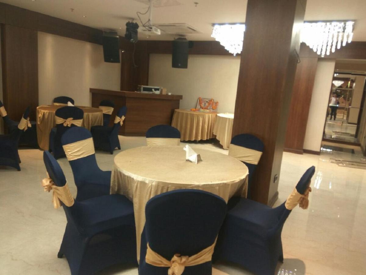 Hotel Picasso Paschim Vihar Delhi - Couple Friendly Local Ids Accepted Ngoại thất bức ảnh